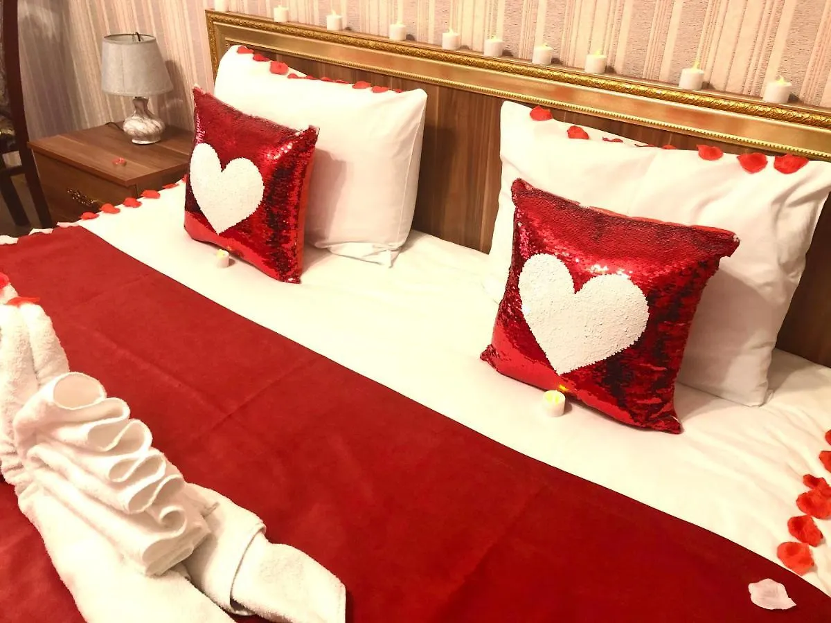 Happy Inn Baku Hotel