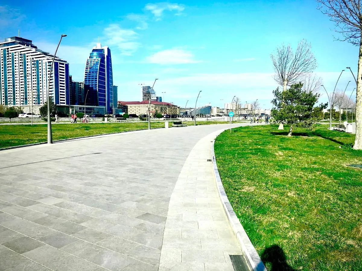 Happy Inn Baku 4*,
